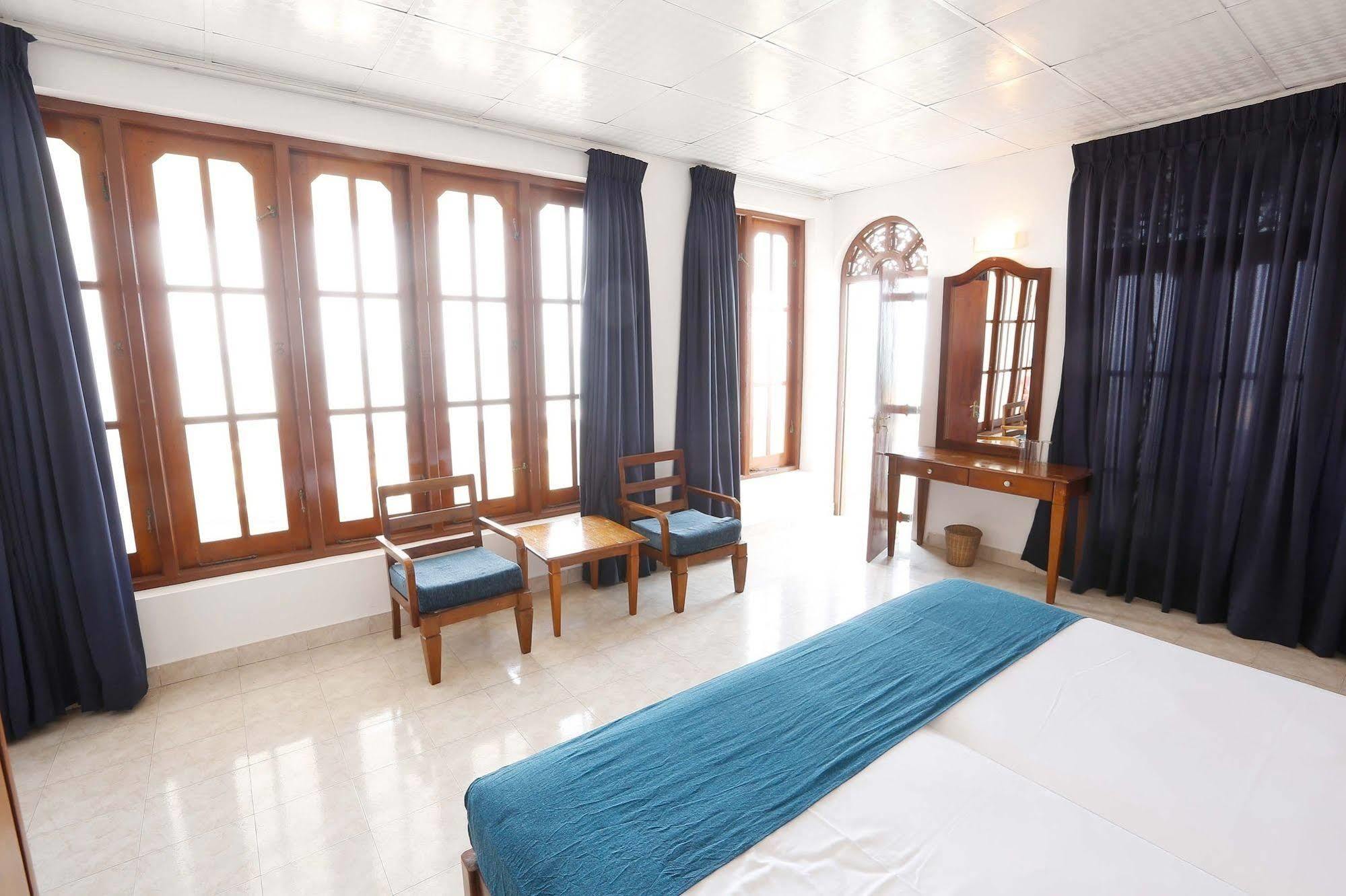 נגומבו The Reef Beach Hotel מראה חיצוני תמונה